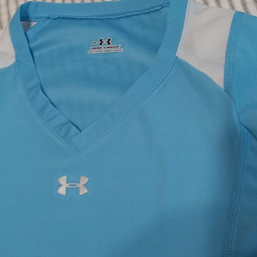 Under armour Athletic wear short sleeve top